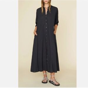 XiRENA Black Midi Dress